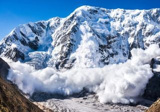 Nevascas, avalanches e dezenas de mortes na Ásia