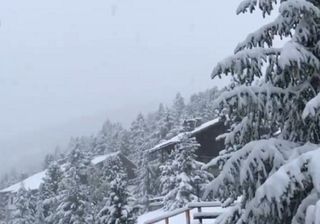 La neve di fine settembre sulle Alpi: "come in inverno". I video