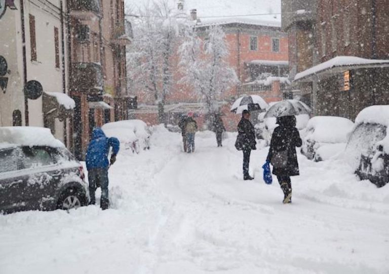 Nevicate in Italia: perché è così difficile prevedere la neve? Nevicate in Italia: perché è così difficile prevedere la neve?