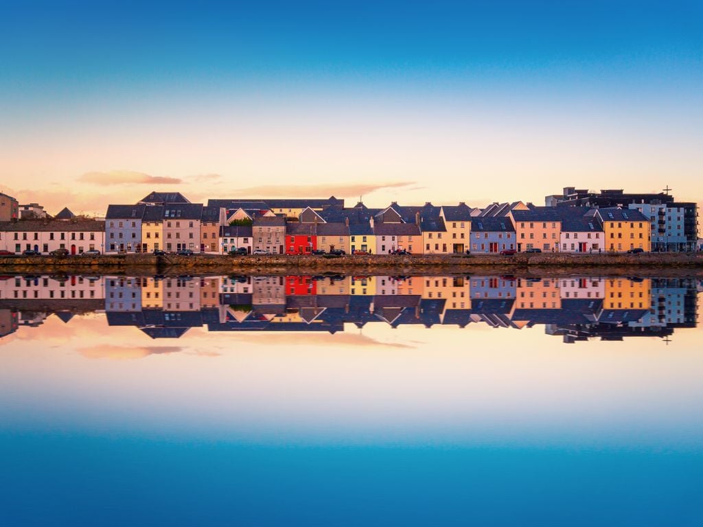 Perle am Atlantik: Galway zählt zu den schönsten Städten der Insel. Foto: Adobe Stock