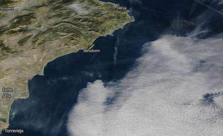 Niebla de advección sobre Benidorm desde satélite