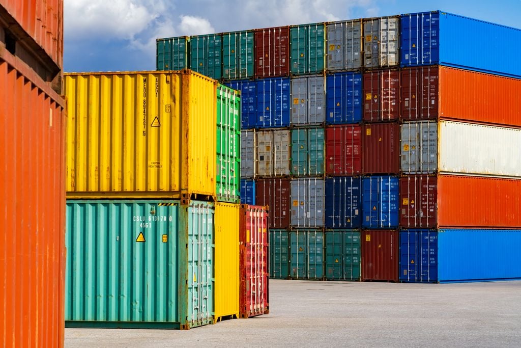 Container am Binnenschifffahrtshafen Duisburg. Foto: ON-Photography.