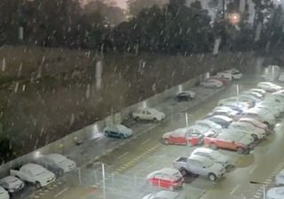 Osorninos fascinados por la nieve caída en estas Fiestas Patrias