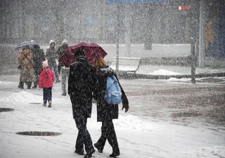 Nieve y lluvia: ¿sabes cómo se forman dentro de las nubes?