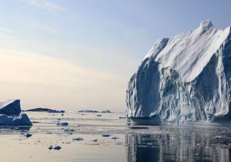 El nivel del mar est&aacute; subiendo, pero en Groenlandia descender&aacute; entre 0,9 y 2,5 m en un mundo m&aacute;s c&aacute;lido