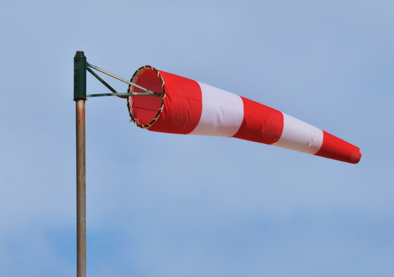 "No hay tregua": viento Puelche con rachas superiores a los 30 km/h entre &Ntilde;uble y Los R&iacute;os para la pr&oacute;xima semana
