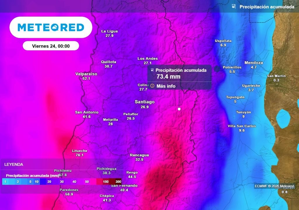 ECMWF Entre el martes y el comienzo del viernes Santiago podría acumular cerca de 25 mm más en la semana, registros que serán superiores hacia la cordillera.