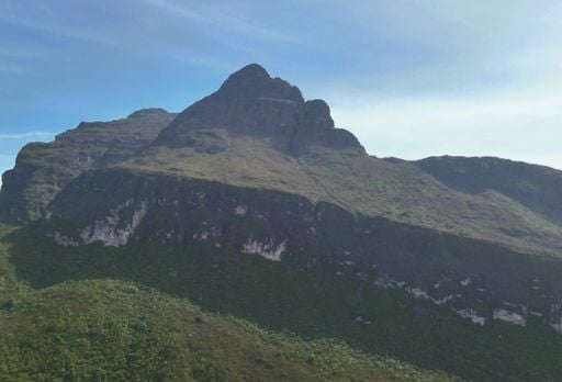 No topo do Brasil, expedi&ccedil;&atilde;o avalia melhorias no acesso ao Pico da Neblina