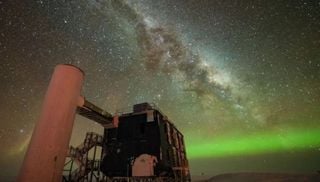 Premio Nobel de F&iacute;sica reconoce al cient&iacute;fico que revolucion&oacute; el estudio del universo con las "part&iacute;culas fantasma"