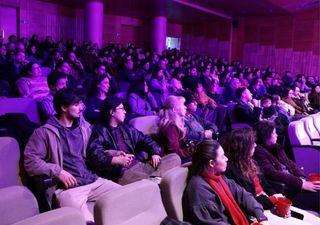 Noches Nerd: la cita donde la ciencia sale del laboratorio y se sirve acompañada de un trozo de pizza