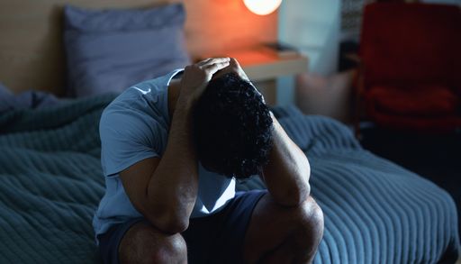 Noites mais quentes: calor j&aacute; tira 56 horas de sono por ano; entenda