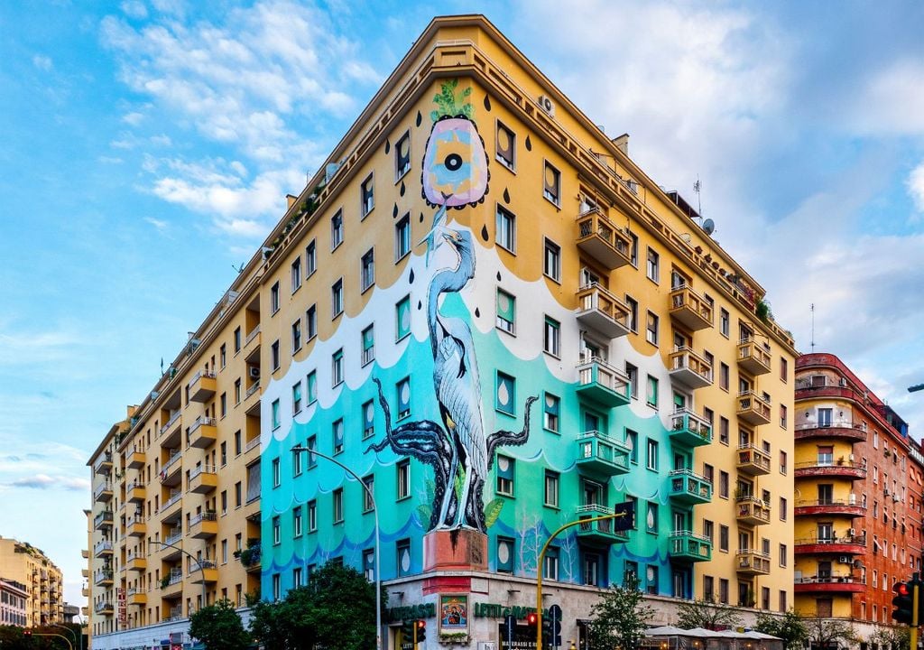 Il murales ecologico del quartiere Ostiense, realizzato con vernici che purificano l'aria -- Only Fabrizio - stock.adobe.com