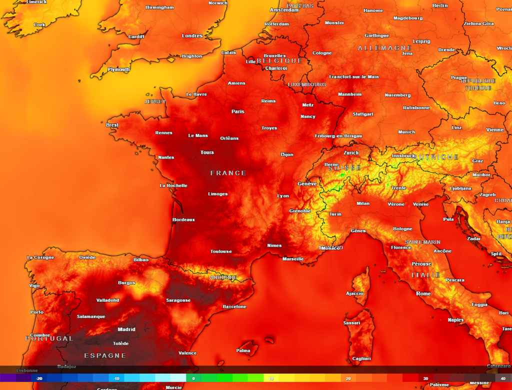 Selon notre modèle, des pointes entre 30 et 35°C sont attendues samedi après-midi dans de nombreuses régions.