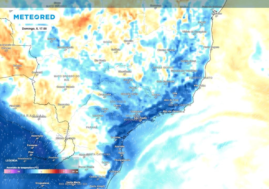 Previsão de anomalias de temperatura no domingo durante a tarde. Previsão de anomalias de temperatura no domingo durante a tarde sinaliza que boa parte da região Sudeste passará a registrar temperaturas máximas mais baixas que o normal no fim de semana.