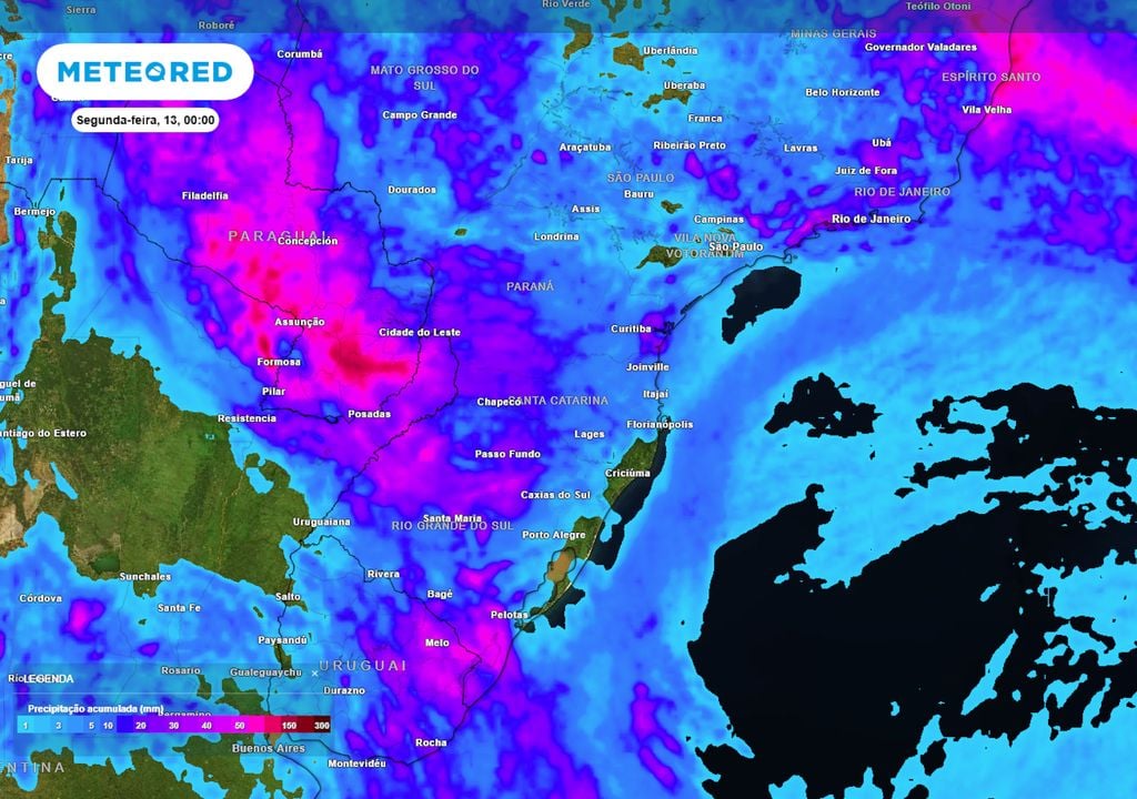 Previsão de acumulados de chuva até o final do domingo mostra que as chuvas atingem volumes entre 50 e 100 mm, atuando com maior intensidade no oeste dos estados RS, SC e PR.