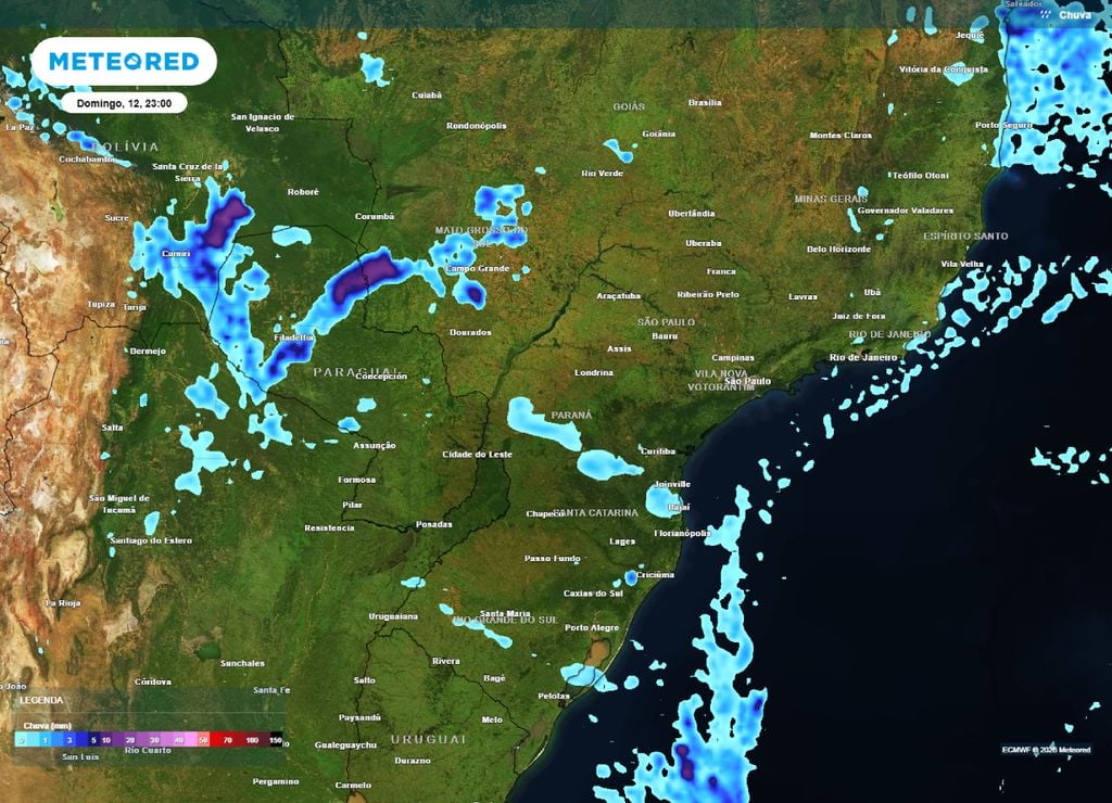 Previsão de chuva para a noite do domingo, 12 de abril.