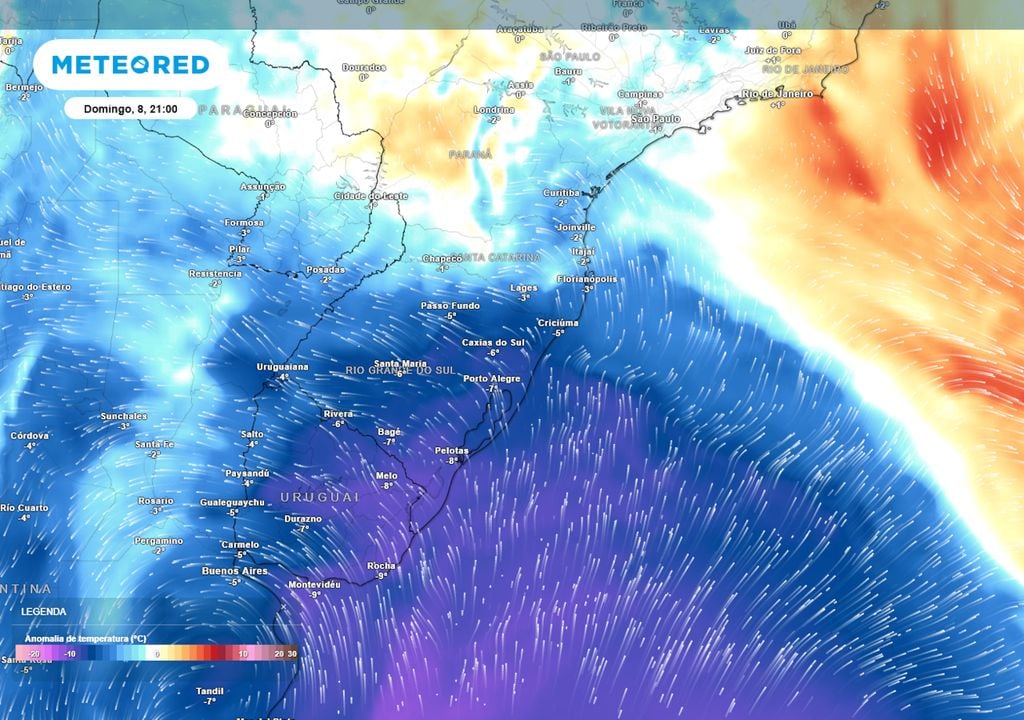 Previsão de anomalias de temperatura em 850 hPa no final do domingo mostra uma massa de ar frio avançando pelo país e fazendo as temperaturas caírem nas regiões Sul e Sudeste.