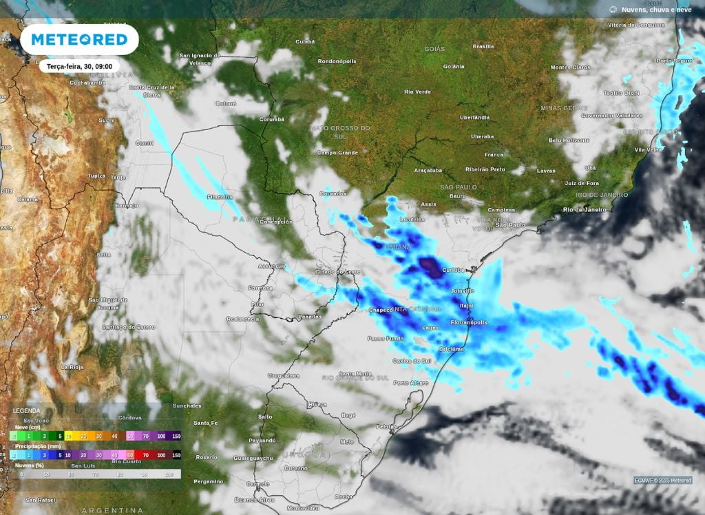 Mapa de nebulosidade e chuva prevista para a manhã de terça-feira (30), segundo o modelo ECMWF.