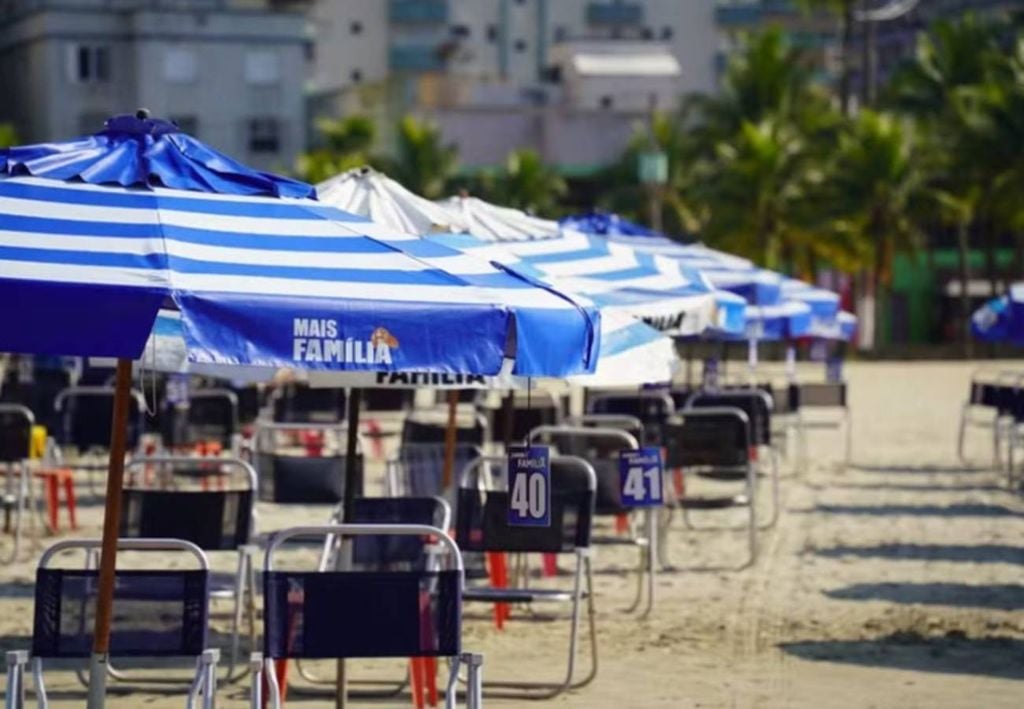 Com a chegada do verão e o aumento de turistas no litoral brasileiro, a organização do espaço público tornou-se uma prioridade para as prefeituras.