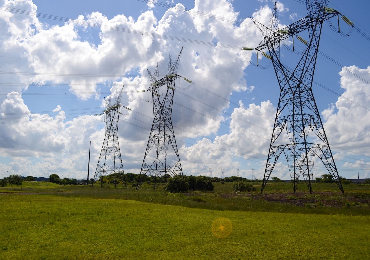 O apagão de 28 de abril colocou em evidência a vulnerabilidade do sistema elétrico da Península Ibérica e demonstrou o impacte da falha generalizada deste sistema.
