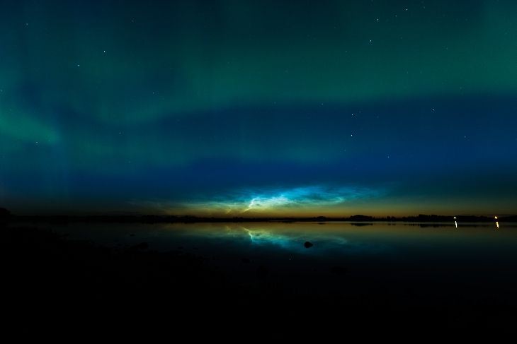 Nubes Noctilucentes Y Auroras A La Vez