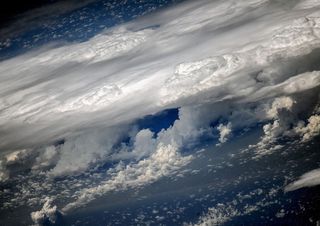 Nubes sobre el océano