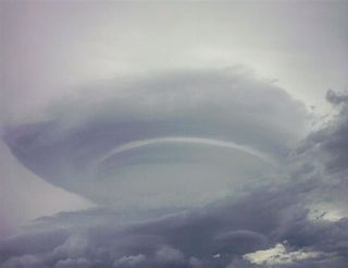 Nubes y efectos del “Delta” en La Palma (Canarias)
