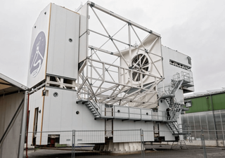 Nuevo telescopio de alta potencia comienza a instalarse en el norte de Chile