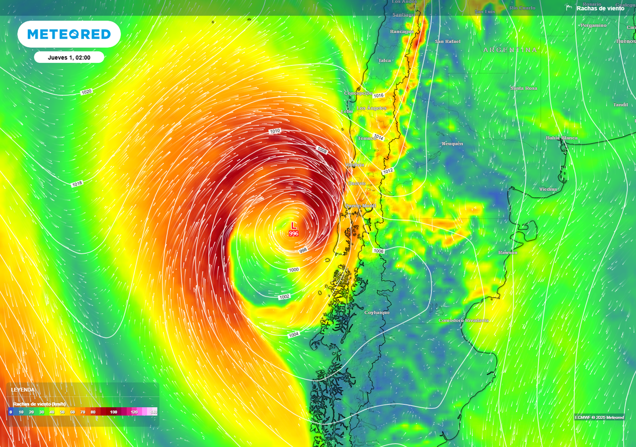 Un intenso ciclón extratropical cruzará por el sur de Chile junto a un sistema frontal. Los vientos soplarán con características de temporal sobre varias regiones.