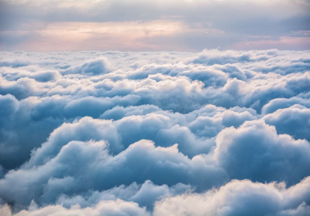 vista de topes de nubes