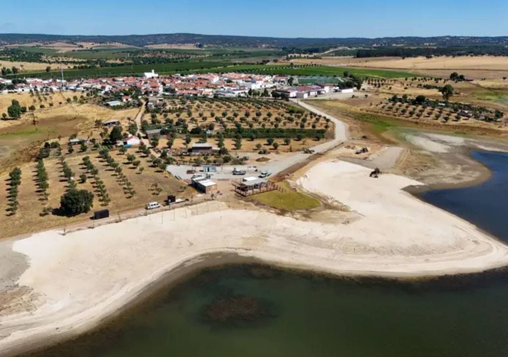 Praia Fluvial de Oriola Praia Fluvial de Oriola