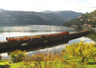 O comboio vintage e colorido do Tejo regressa à linha da Beira Baixa este fim de semana