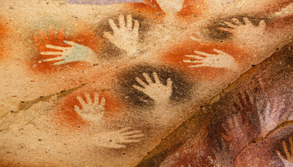 Pinturas rupestres em la Cueva de las manos.