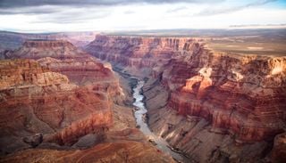 A escarpa gigante que apagou mil milh&otilde;es de anos de hist&oacute;ria geol&oacute;gica no Grand Canyon