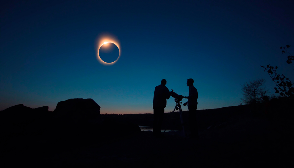 Agosto terá eclipses, chuva de meteoros Perseidas, a passagem do cometa 10P/Tempel e o lançamento da missão chinesa Chang'e-7 rumo à Lua.