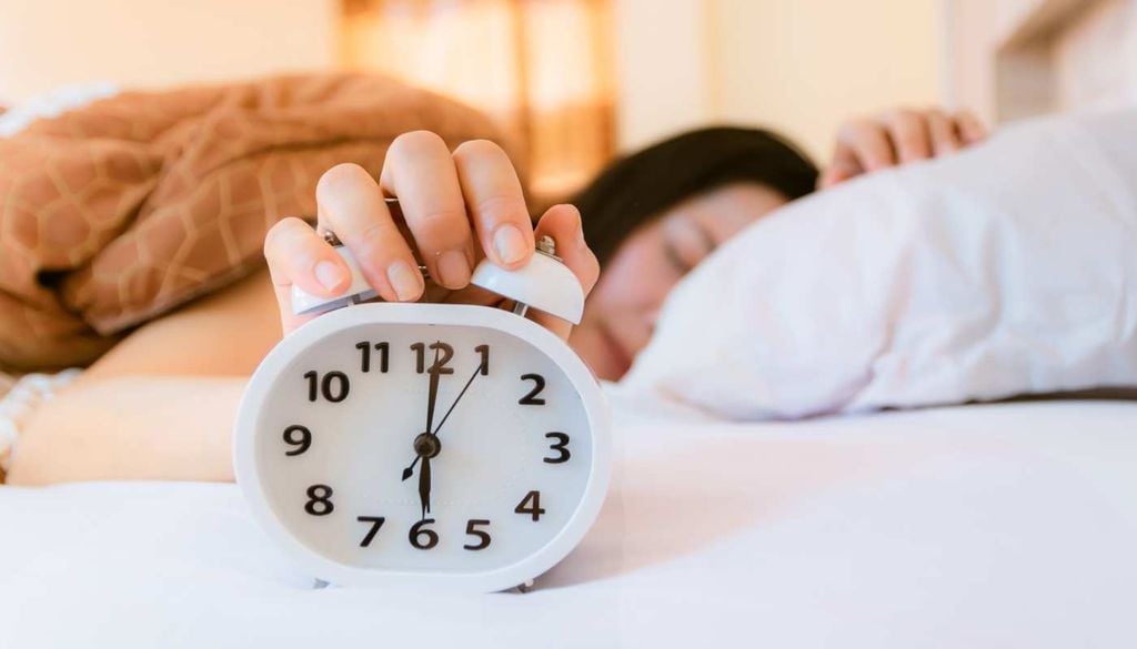 As variações naturais de temperatura entre o dia e a noite poderão ajudar a sincronizar o relógio biológico humano, embora sejam necessários mais estudos para compreender este mecanismo.