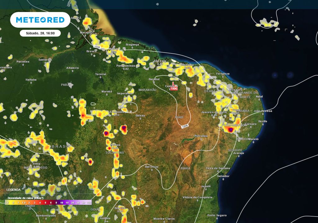 Previsão de densidade de raios no Sábado durante a tarde.
