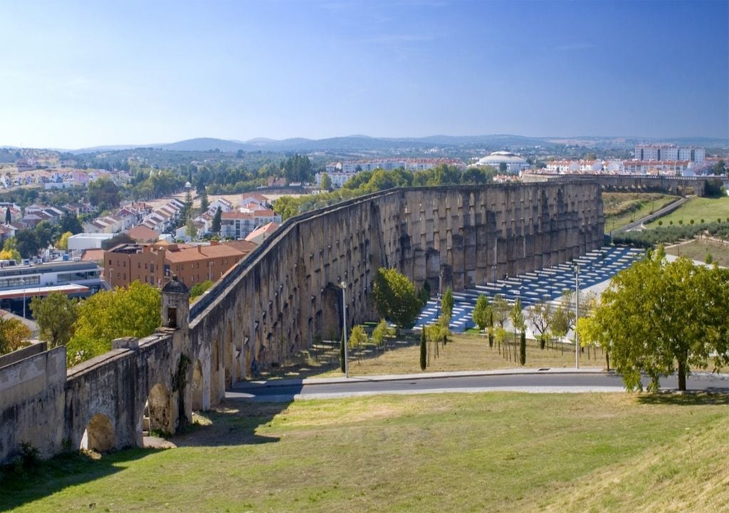 Aqueduto da Amoreira