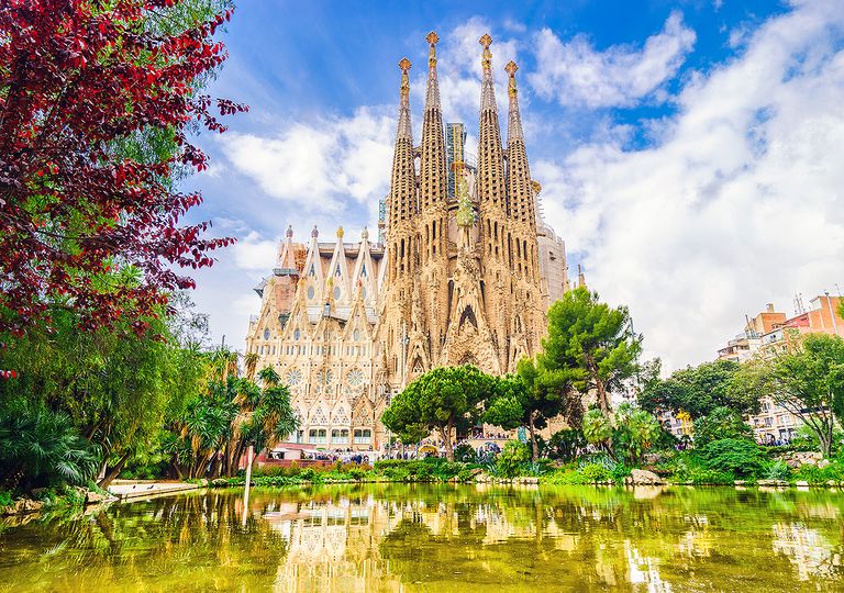 La Sagrada Familia de Barcelona, España. La Sagrada Familia de Barcelona, España.