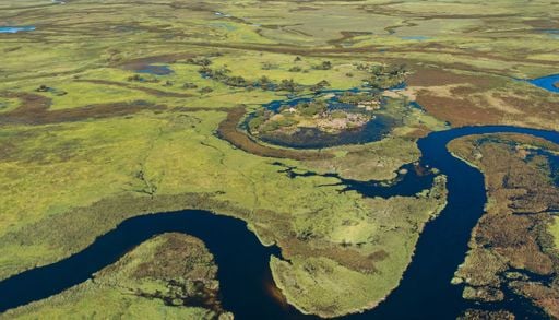 Okavango, el r&iacute;o que muere en el desierto para dar vida a &Aacute;frica