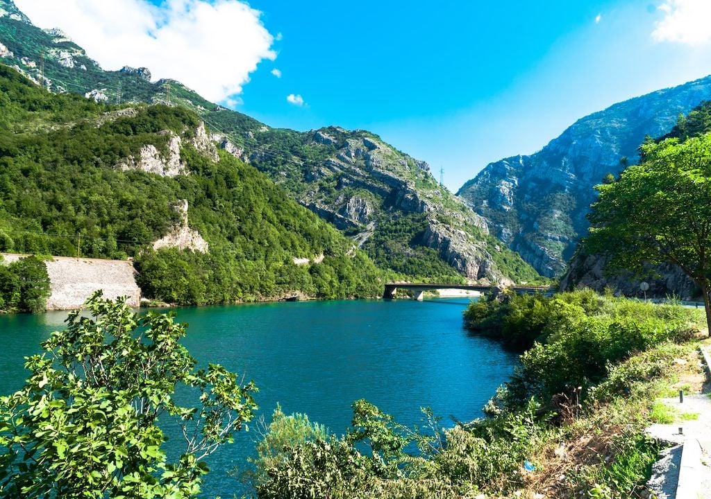 Neretva-Fluss, Umweltdebatten, Abfallentsorgung, Flussökosysteme