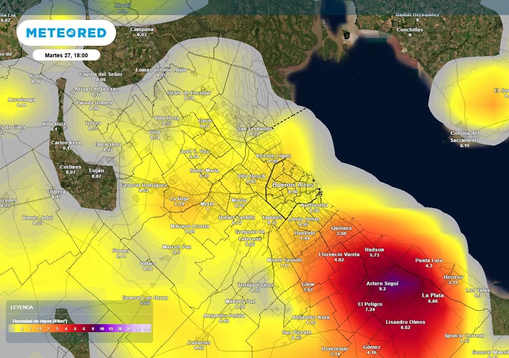 Mapa de densidad de rayos para las 18 h del martes 27 de enero, momento de mayor intensidad de las tormentas. Estas serán más activas en cercanías de La Plata