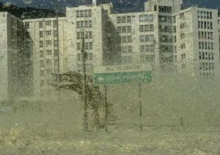 Olas de espuma en Ciudad del Cabo