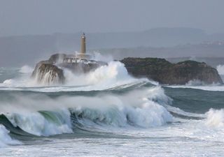 Previo al año nuevo olas grandes se registran en el norte España