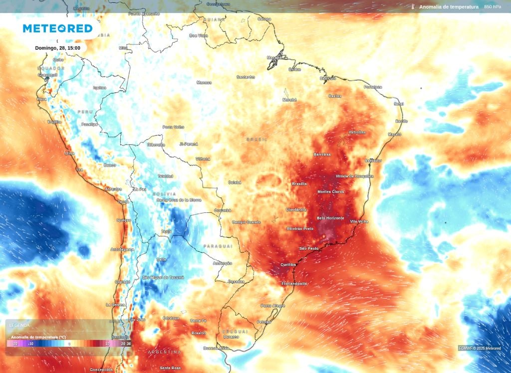 Anomalia de temepratura em 850 hPa mostra a presença de uma massa de ar quente sobre grande parte do Brasil.