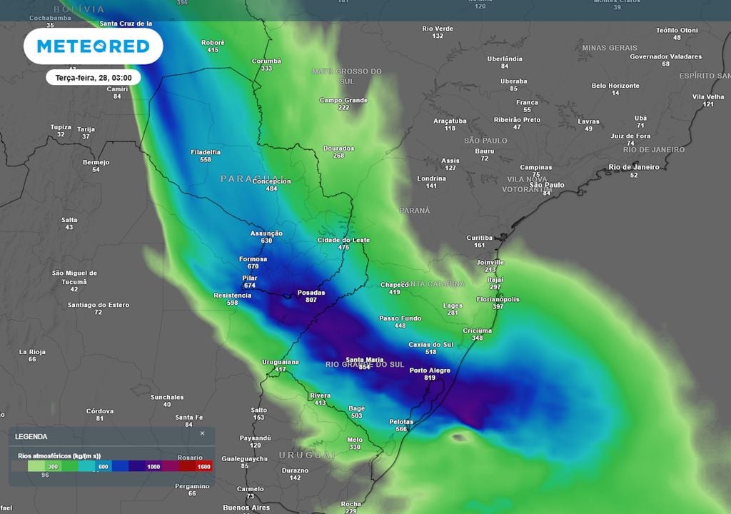 Previsão de Rios Atmosféricos na terça-feira durante a madrugada. Previsão de Rios Atmosféricos na terça-feira durante a madrugada mostra um intenso transporte de umidade da Floresta Amazônica em direção ao Rio Grande do Sul, impulsionando chuvas.