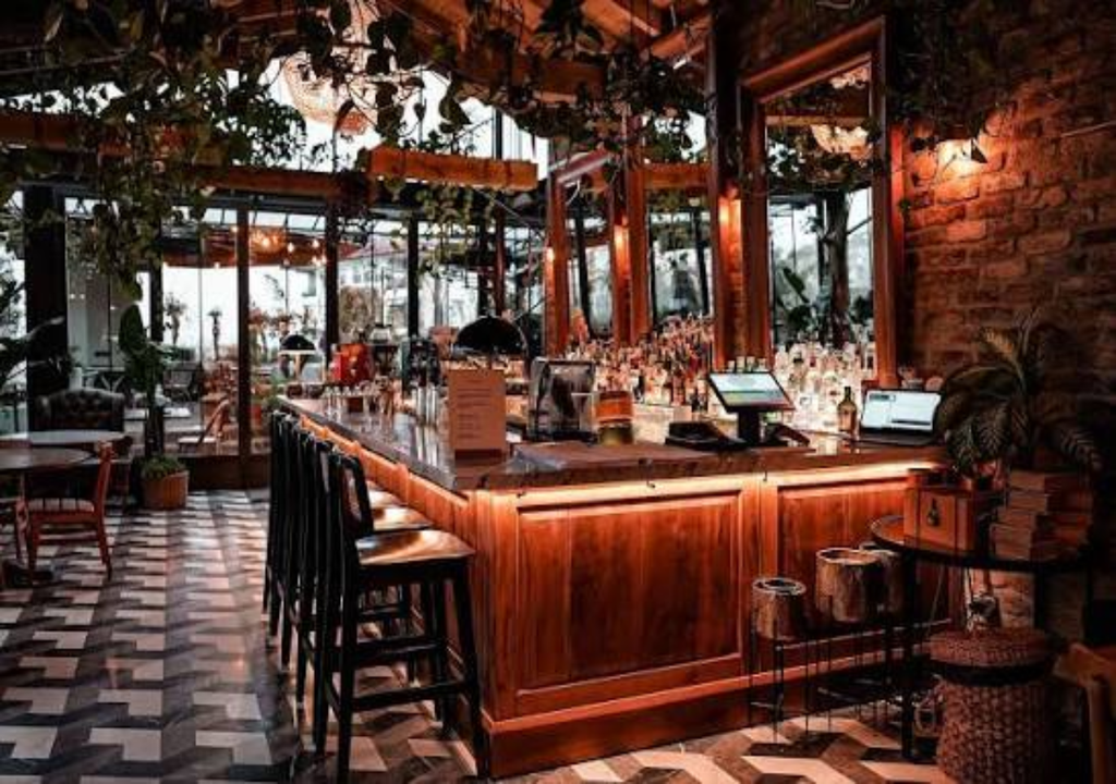 Minoa Pera, Istambul