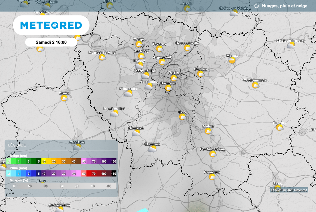 Beau temps encore estival samedi malgré la présence d'un ciel voilé.