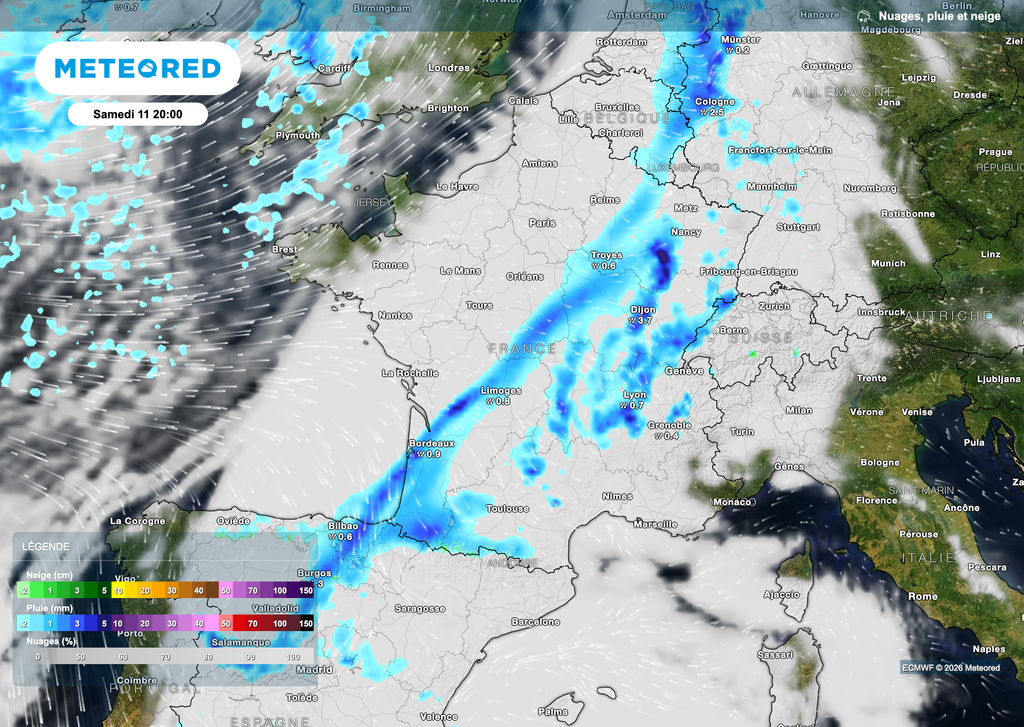 L'axe sud-ouest / nord-est sera sous un risque de pluie voire orages entre samedi et dimanche.