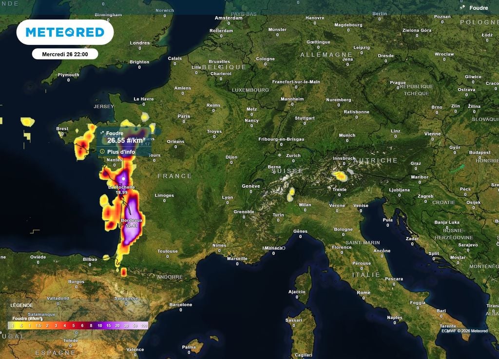 Risque foudre mercredi soir Ce mercredi soir et en début de nuit prochaine, ce sont surtout les régions du Nord-Ouest, jusqu'à la Gironde, qui seront concernées par un risque d'orages violents, parfois très électriques.